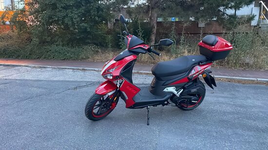 Skúter ADAMOTO DERBY 125i